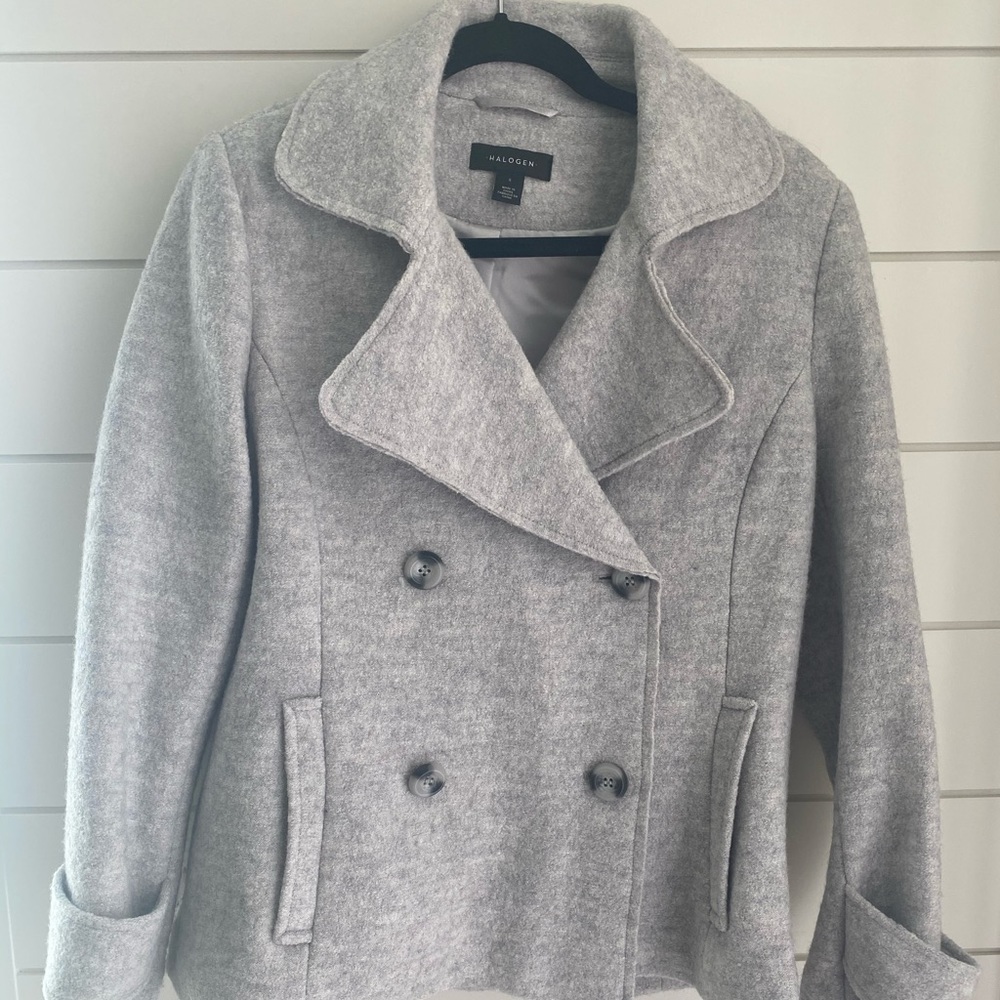Halogen super soft and cute short Moro jacket